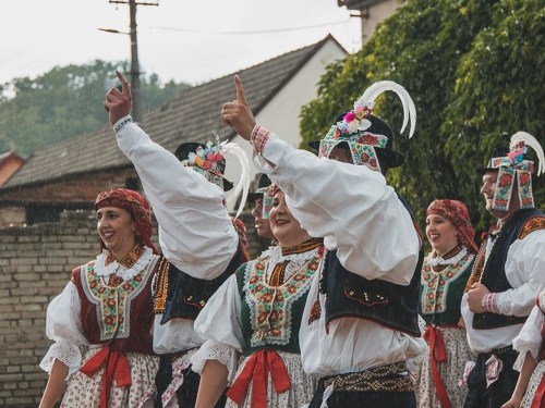Plakát události Folklorní večer - Slovácké léto 2023