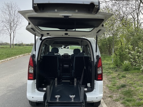 Auto pro ZTP/OZP – vozíčkáře: koupím