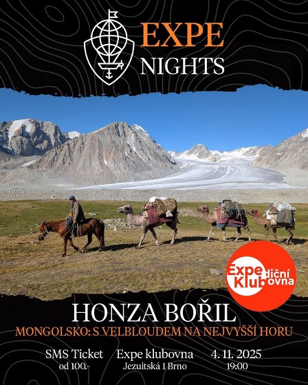 Plakát události Mongolsko s velbloudem na nejvyšší horu