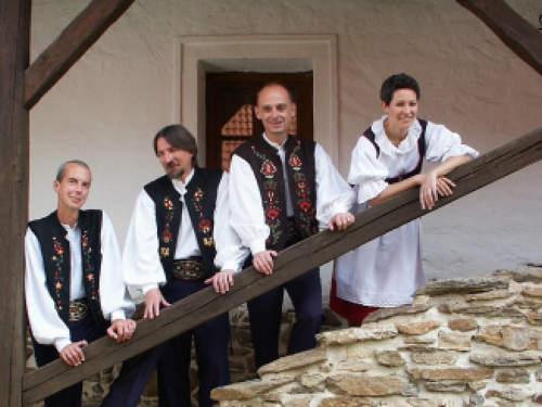Plakát události Promenádní koncert / Cimbálová muzika majerán / Kulturní léto
