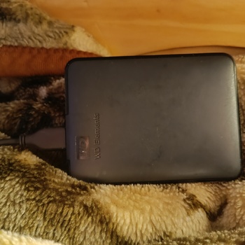 Přenosný disk 1TB