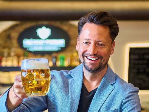 Plakát události Na pivo se Smetanou s hostem Jirkou Ježkem