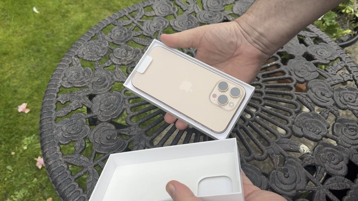 Prodám iphone 16 pro max