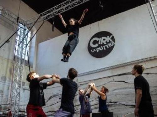 Plakát události Cirk La Putyka | SPLASH | Kulturní léto
