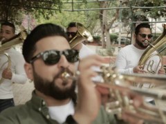 SOUTĚŽ: Vyhrajte vstupenky na energický koncert balkánské hudby!
