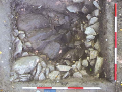 Archeologové v Rešicích objevili pozůstatky kamenného opevnění