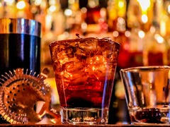 Řidička v Třebíči nadýchala přes 2 promile, před jízdou popíjela rum