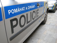 Vandal v Třebíči shodil z mostu sdílené kolo, řídítka nechal v nedaleké ulici