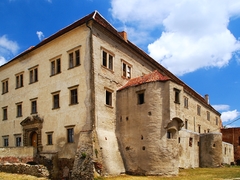 Zámek v Dolních Kounicích nikdo nekoupil, jsou však zájemci o pronájem