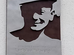 Už je tomu měsíc, co byla ve Vanovicích odhalena pamětní deska panu Ladislavu Tajovskému