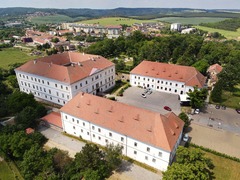 OBRAZEM: Podívejte se, jaké změny se v minulých týdnech udály na zámku v Rosicích