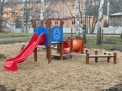 FOTO: Podívejte se na čerstvě dokončený projekt dětského hřiště ve Slaném