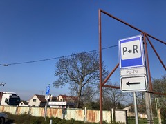 Středočeský kraj připravuje řadu projektů v dopravě. V Rostoklatech postaví P+R parkoviště