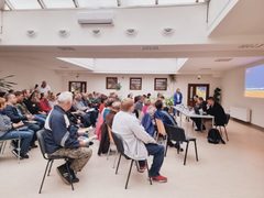 Ve Vranovicích se diskutovalo o tématu vysokorychlostní trati na jižní Moravě