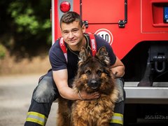 OBRAZEM: Nadělte svým blízkým pod stromeček kalendář Hasiči pomáhají útulkům. Přispějete na dobrou věc