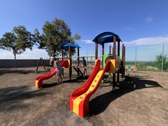 V Říčanech proběhla revitalizace dětských hřišť. Nyní jsou hřiště moderní a bezpečná