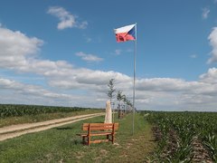 Ve Střížově u Vladislavi se uskuteční slavnostní odhalení Aleje československých parašutistů