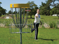 Letní novinka ve Velkých Opatovicích: Zámecký park oživí discgolf