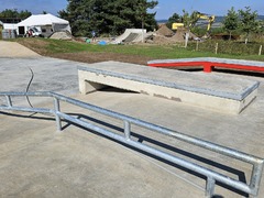 OBRAZEM: Stavba skateparku v Boskovicích stále pokračuje