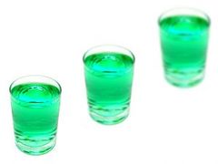 Celní správa varuje: znovu se objevuje závadný alkohol!